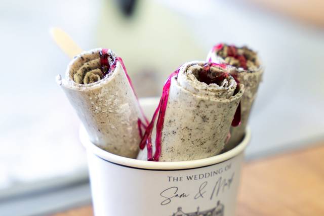 Oreo flavour pan ice