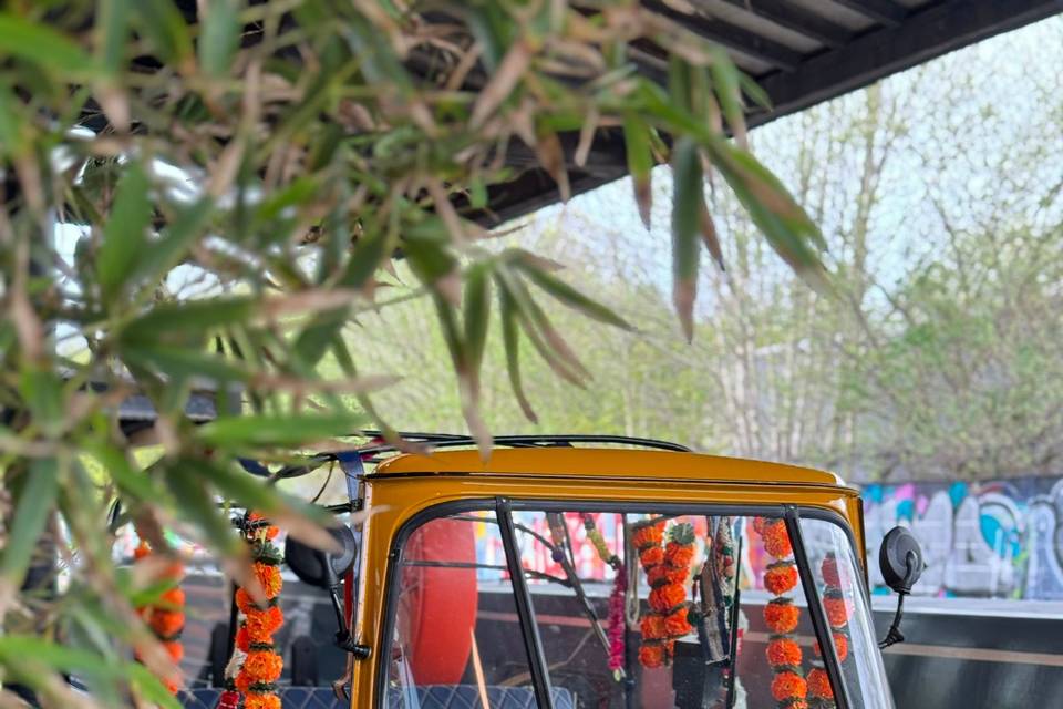 Indian Rickshaw - Green/Yellow