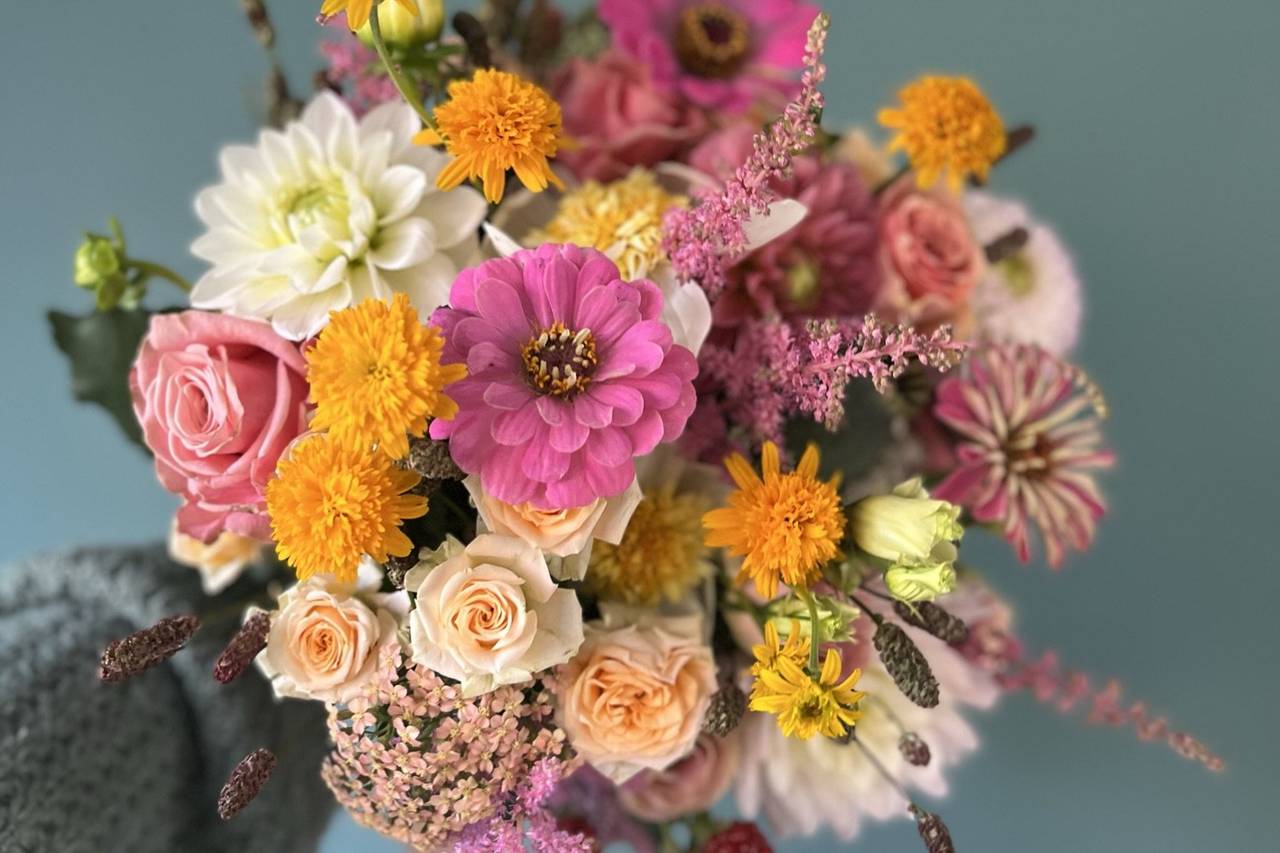 Jenessa Hawks Florist in Bristol Wedding Florists hitched.co.uk