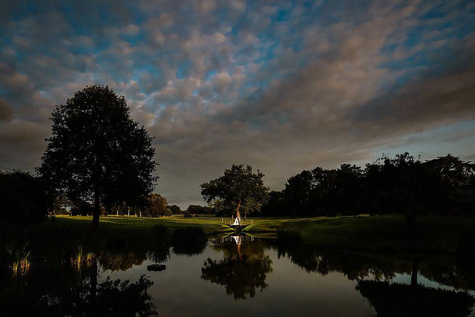 Colshaw Hall lake