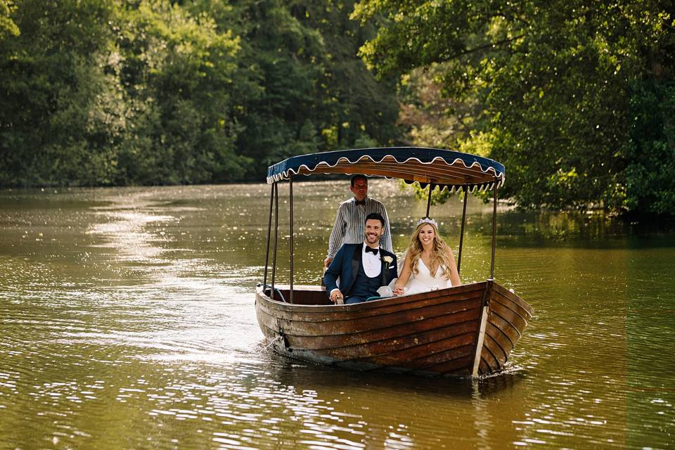 Newlyweds in a boat - SMH Photography