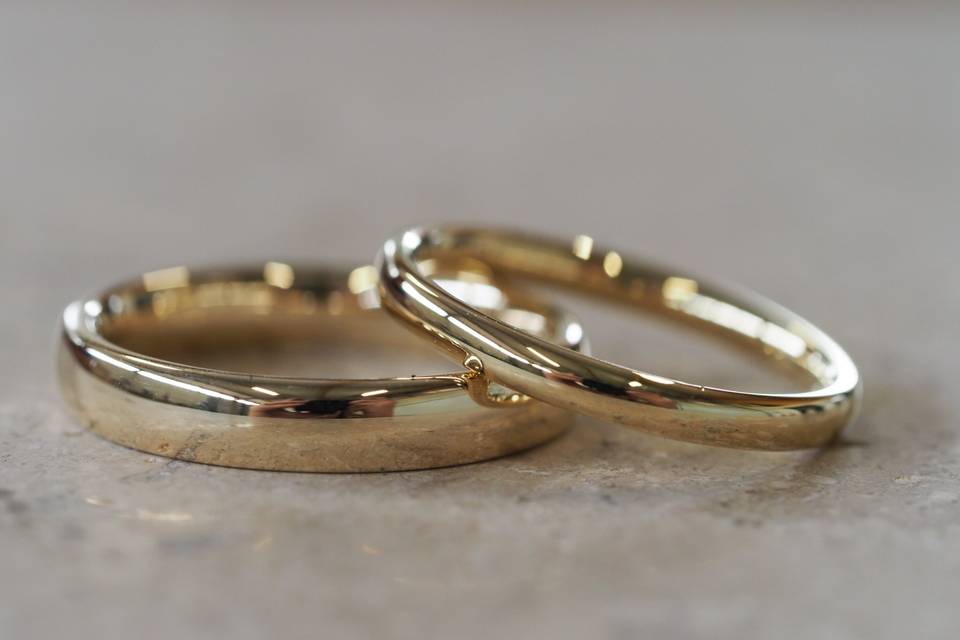 Gold wedding rings made by you