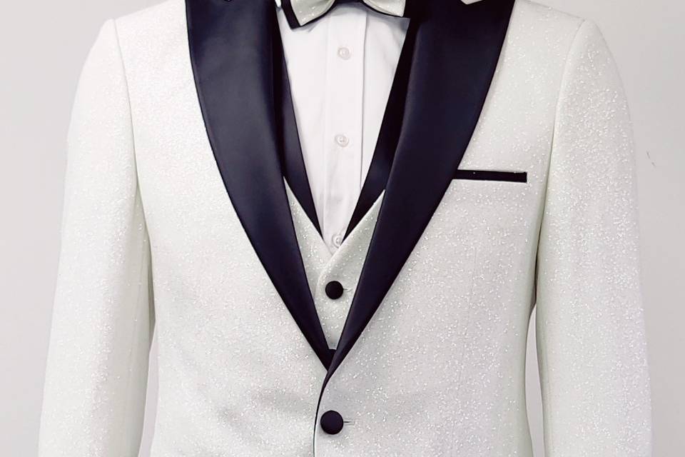 Shinny white wedding suit