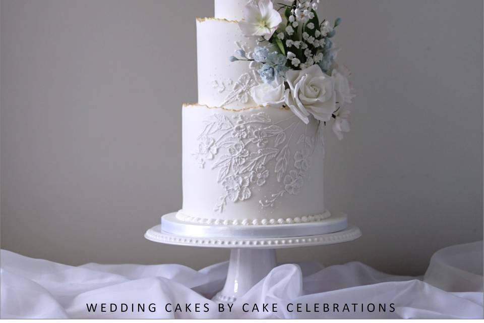 Sugar snowdrops wedding cake