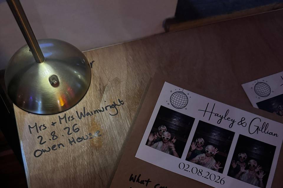 Personalised guest books