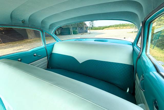 Arrive in Style & Comfort