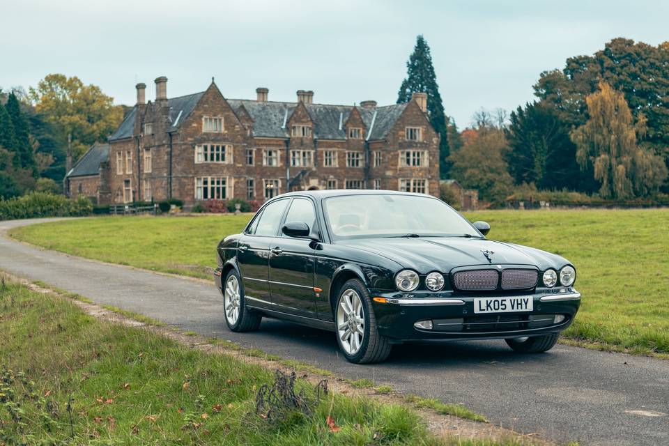 Jaguar XJR