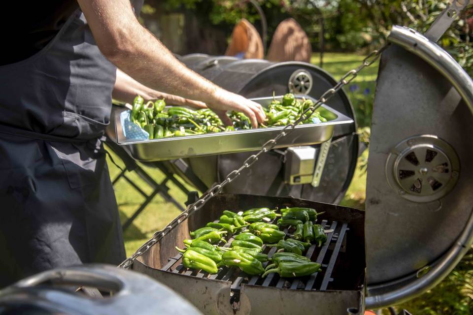 Grilling peppers