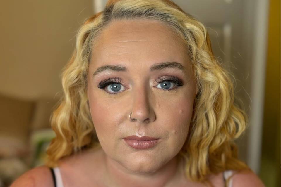 Bridesmaid make up