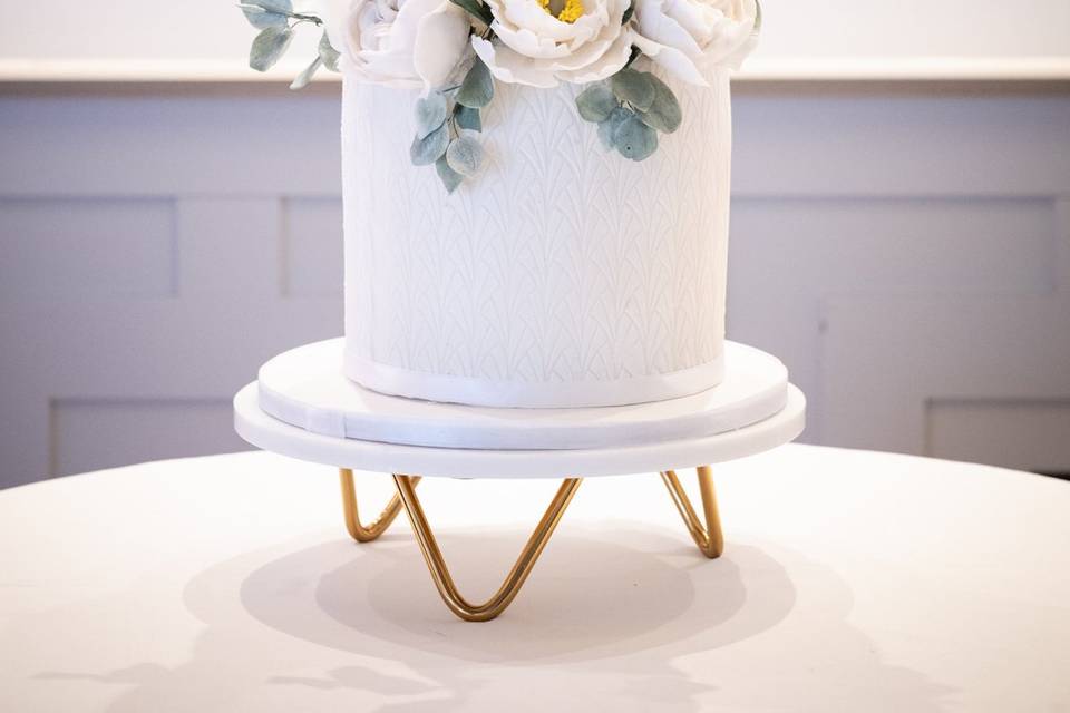 Wedding Cakes by Lisa Broughton