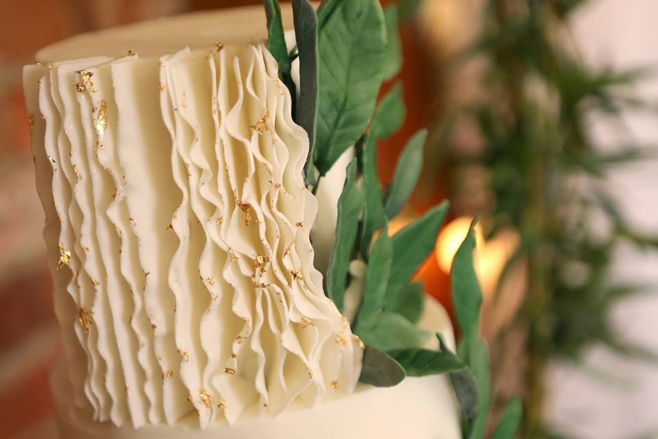 Ruffles & Foliage Wedding Cake