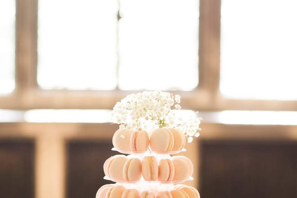 Ombre macaron tower