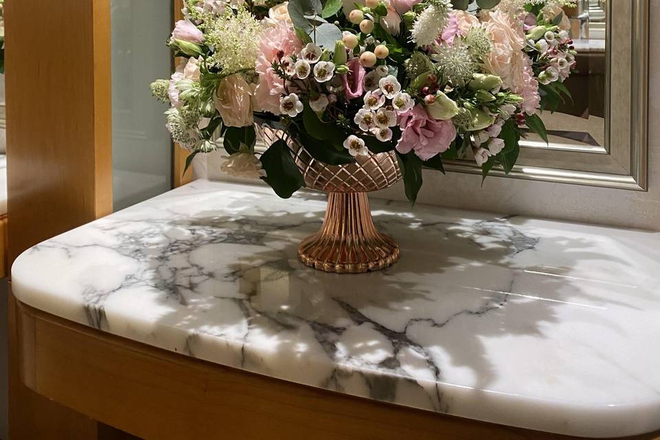 Low vase arrangement