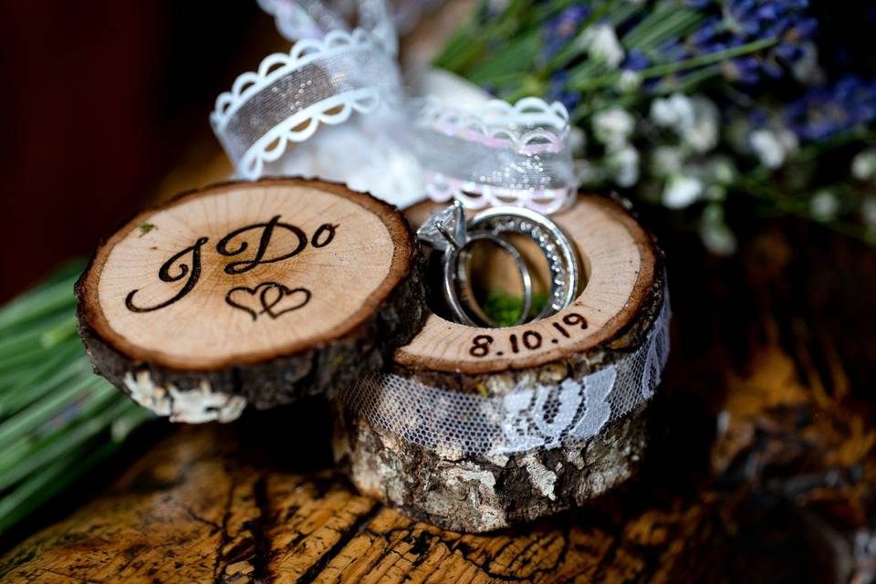 Rustic ring box