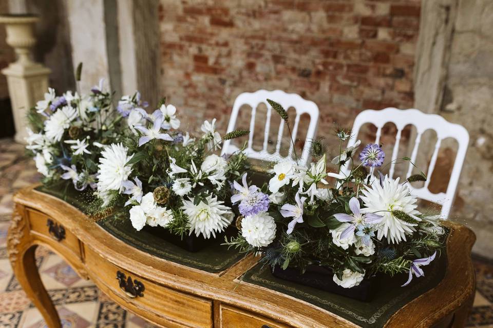 Late summer ceremony table