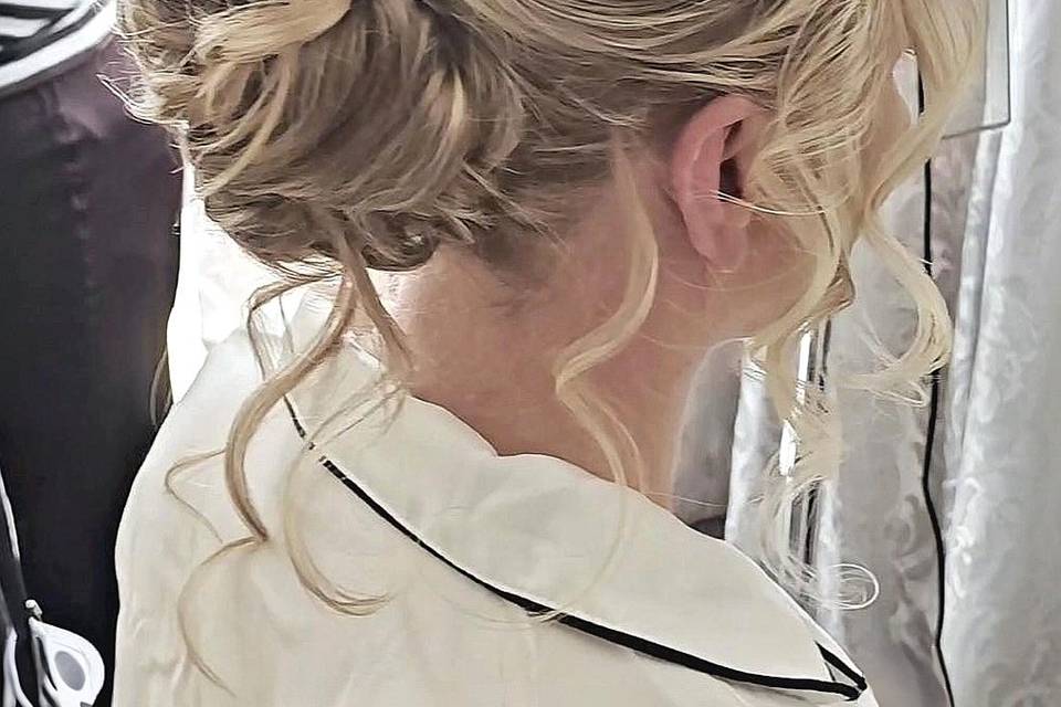 Bridal loose hairstyle