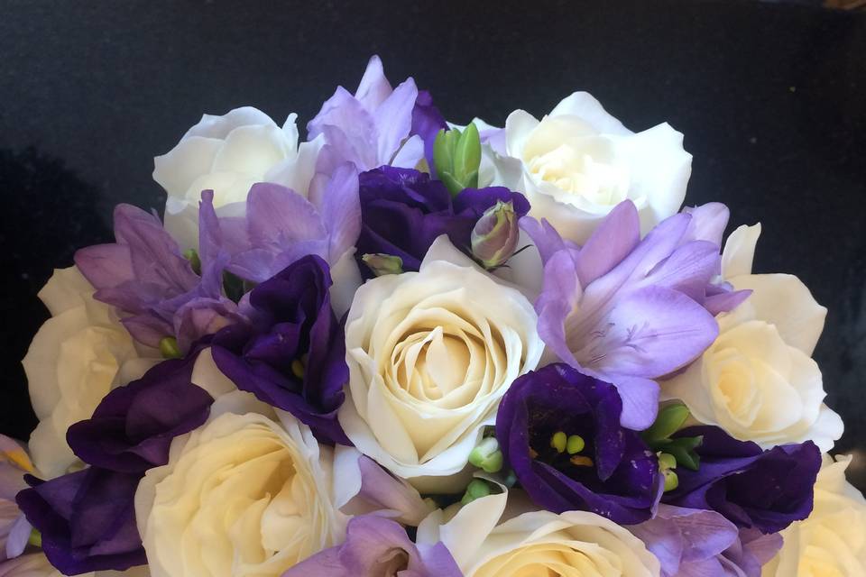 Bride and bridesmaids flowers