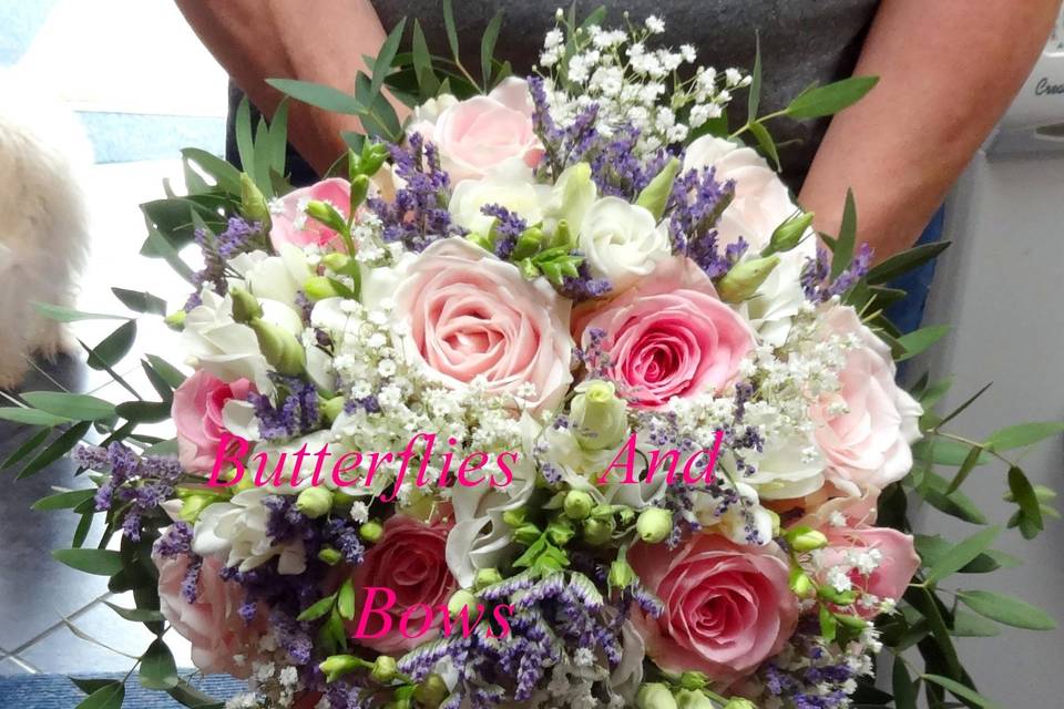 Hand tied country bouquet
