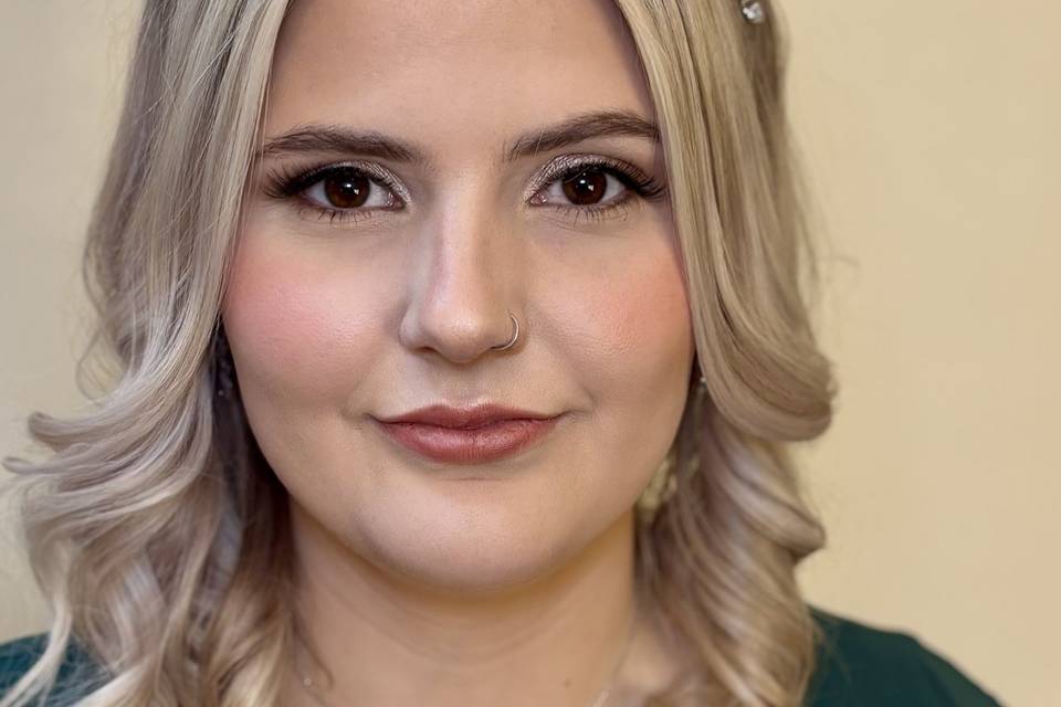 Bridesmaid glam