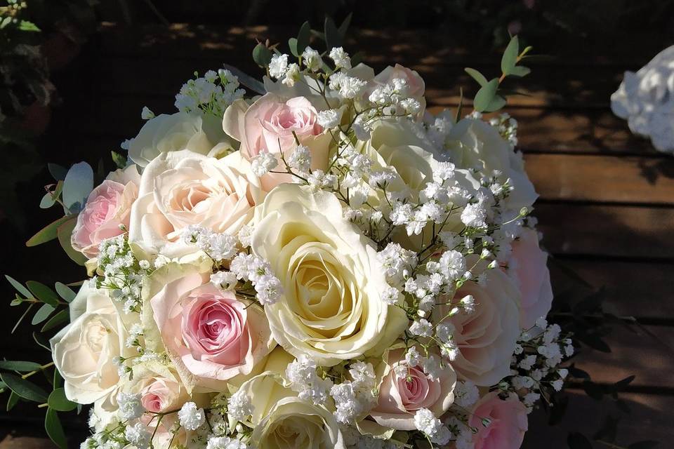 Pink bride bouquet