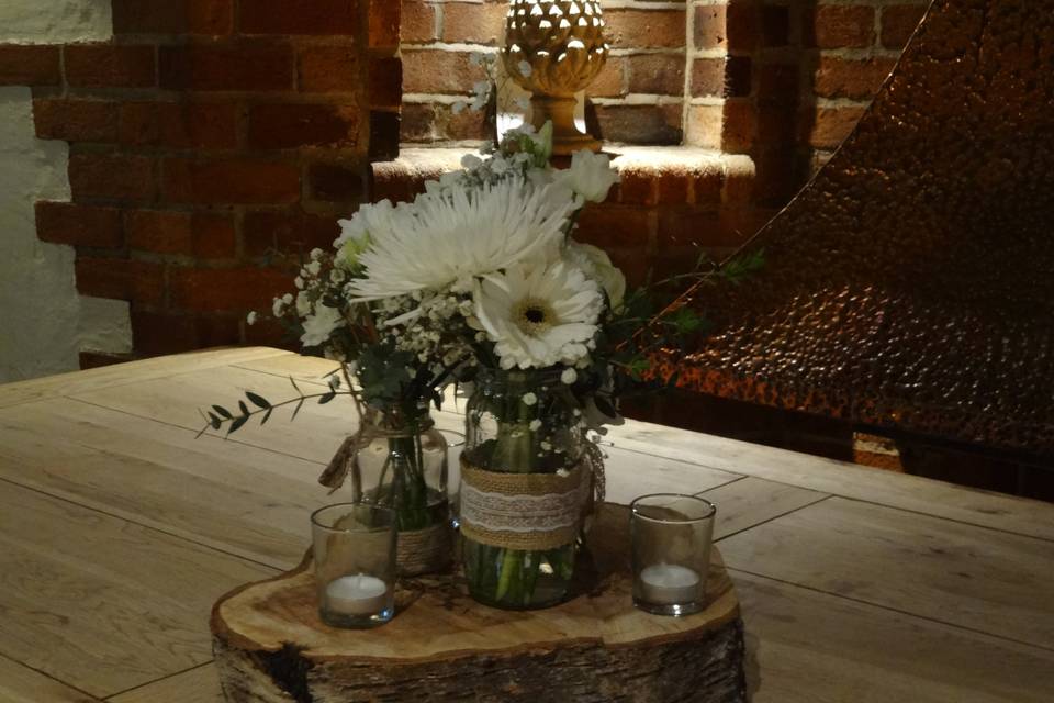 Jam jar table centre