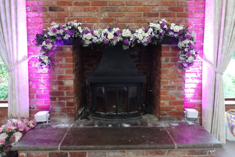 Mantlepiece garland