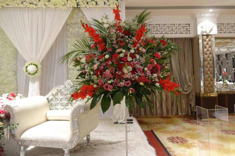 Red pedestal flowers