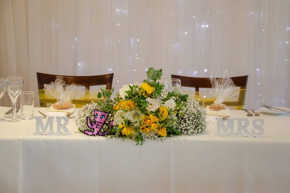 Yellow and ivory bouquet