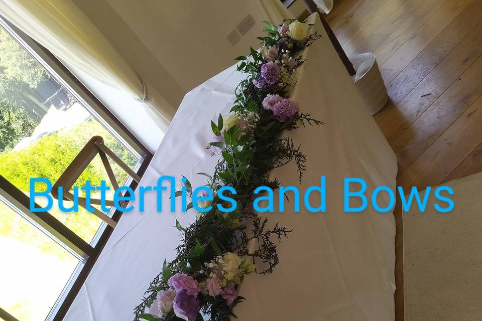 Table garland