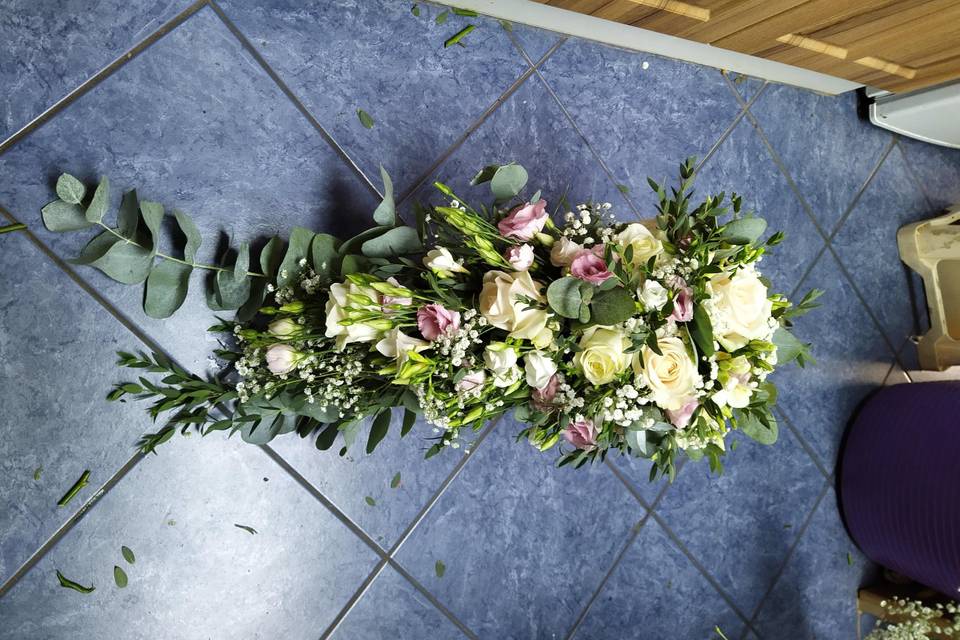 Teaedrop bouquet