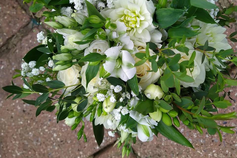 Country ivory white bouquet