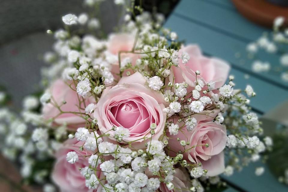 Pink rose and gyp bouquet