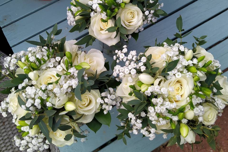 Rose and gyp bouquets