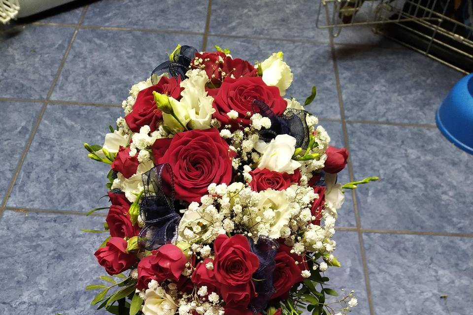 Red and blue shower bouquet