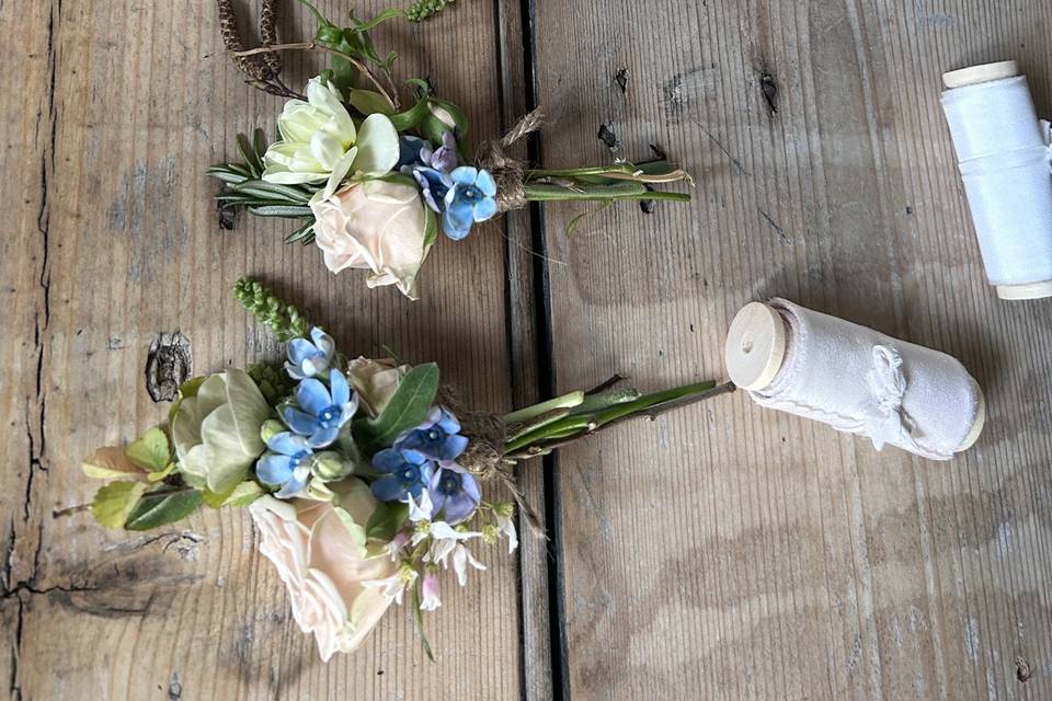 Boutonnières & Ribbons