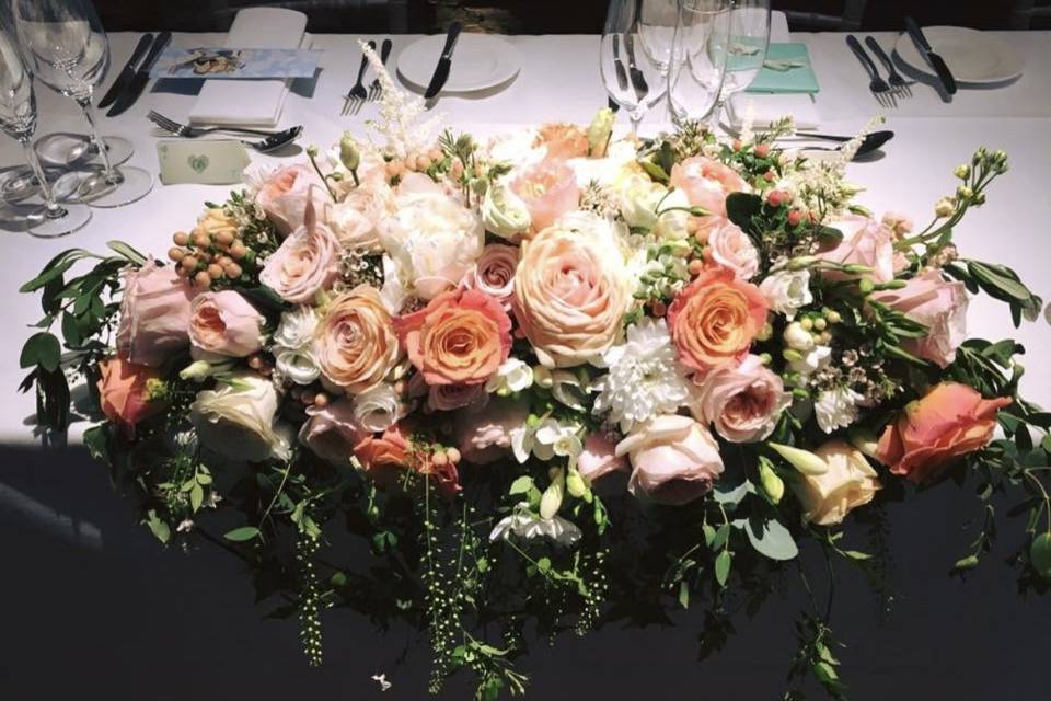 Barn top table arrangement