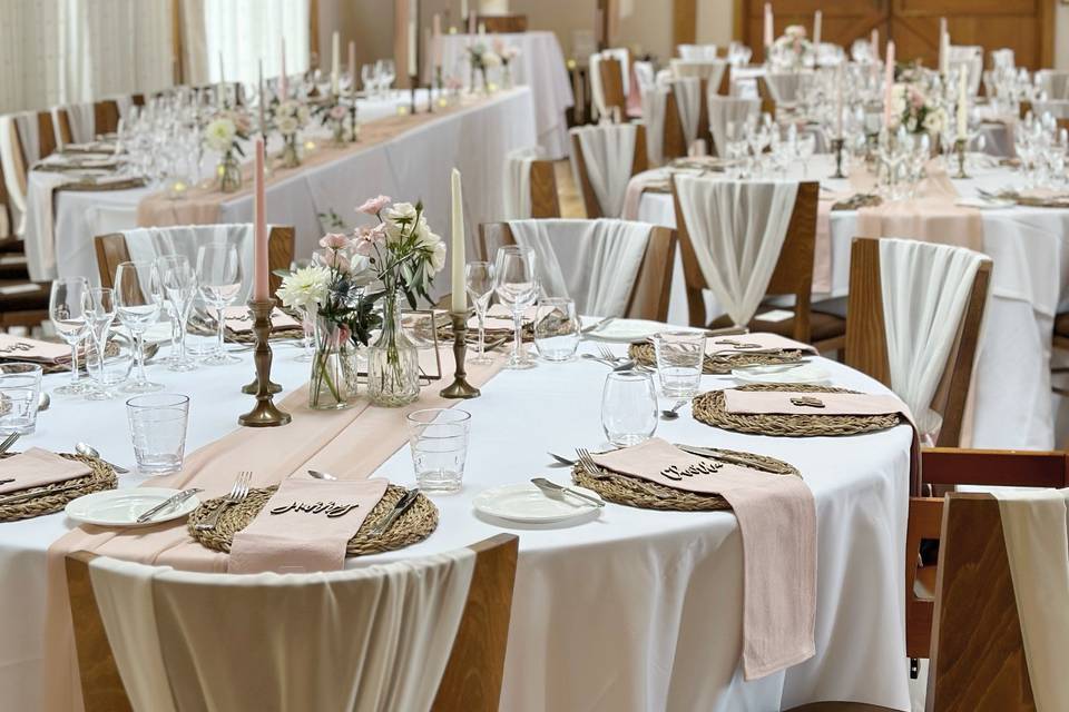 Pink Wedding Decor