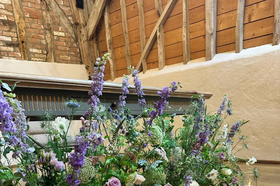 Lilac Ceremony Table