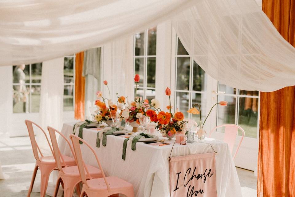 Orange and pink table design