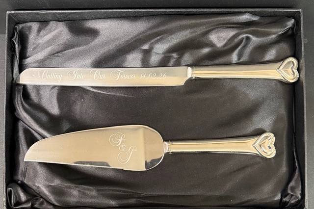 Personalised cake knife