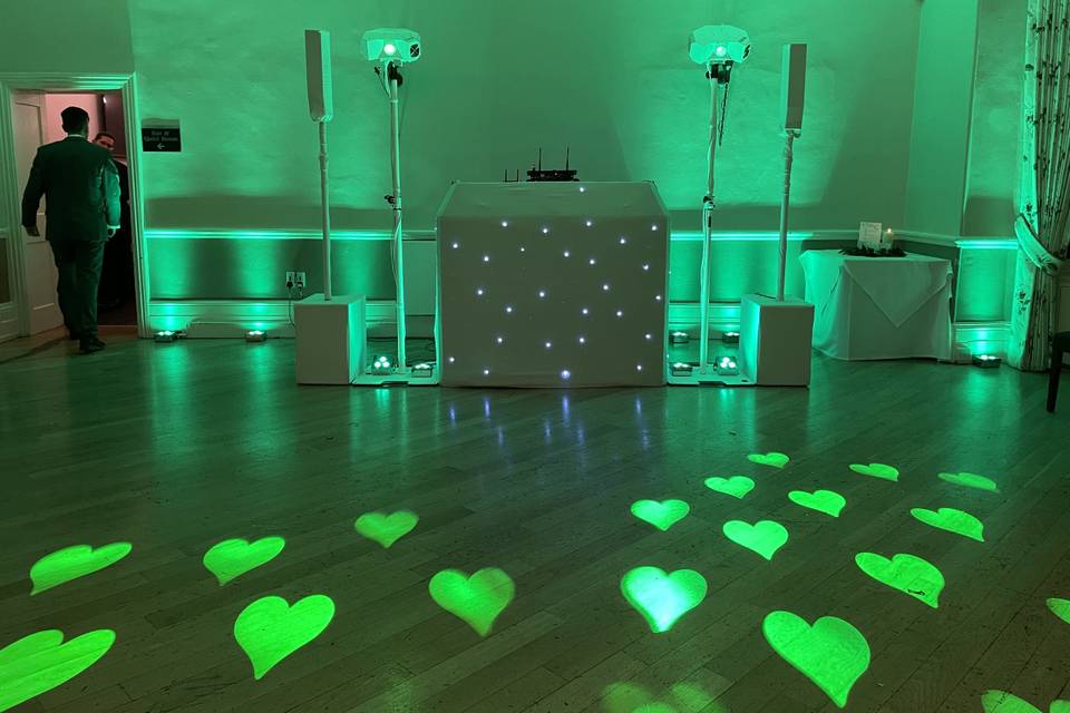 Green to set the scene