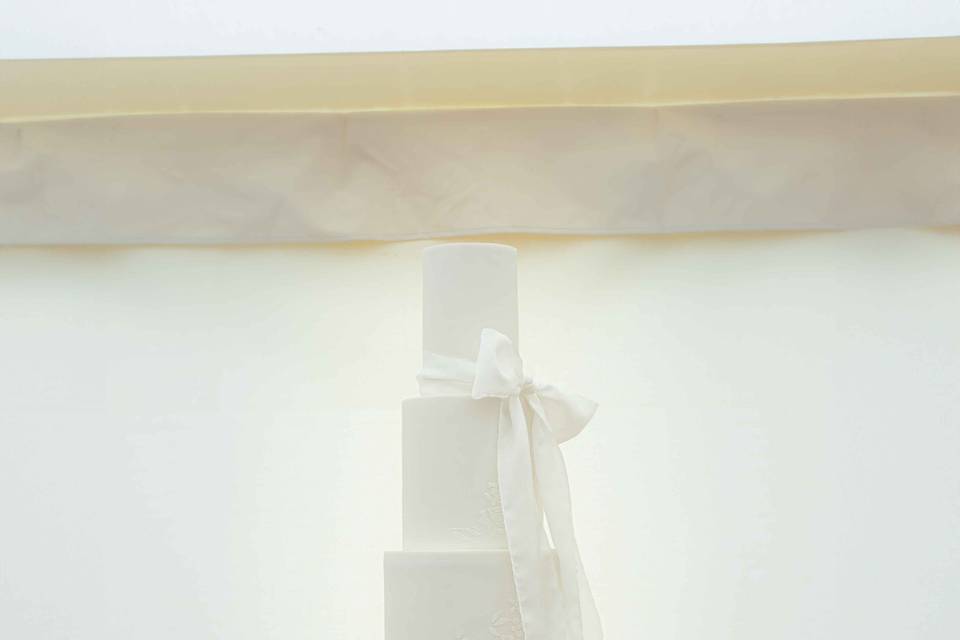 Silk ribbons and ruched fondan