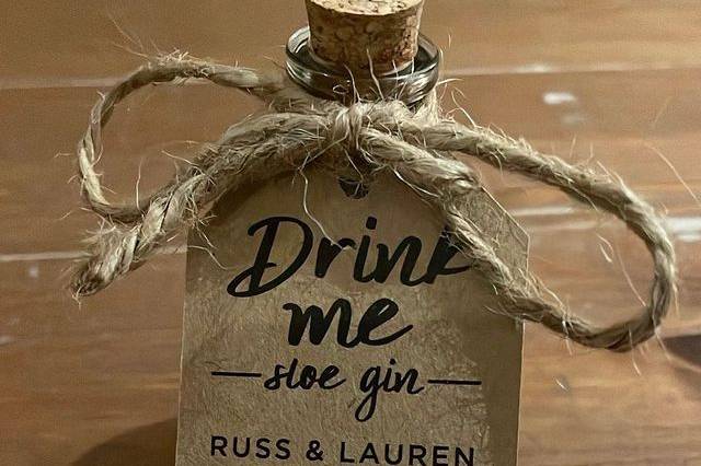 Gin favours