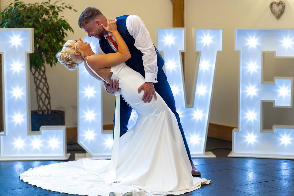 First dance, Mythe Barn