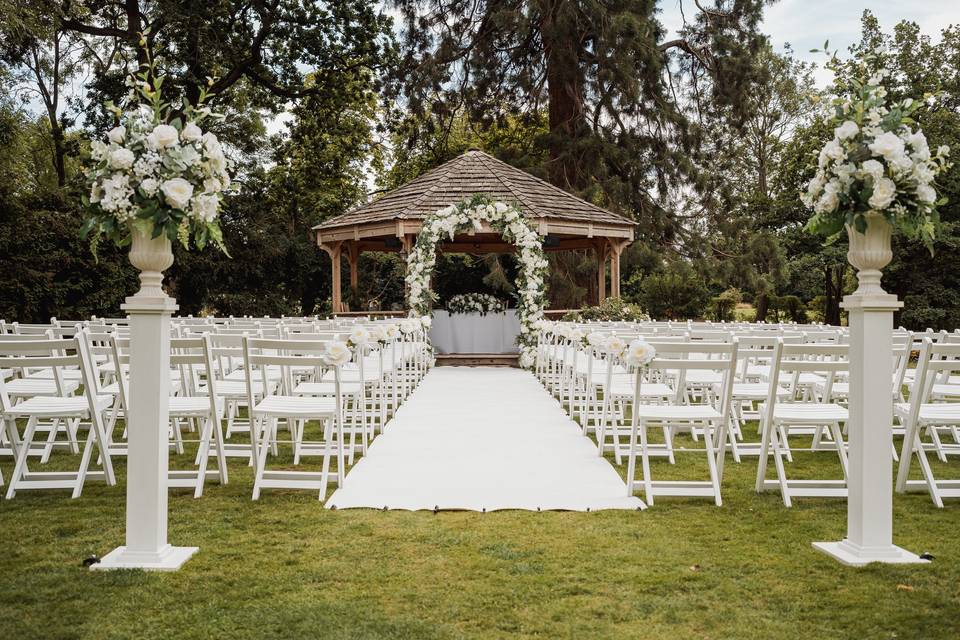 Outdoor Weddings