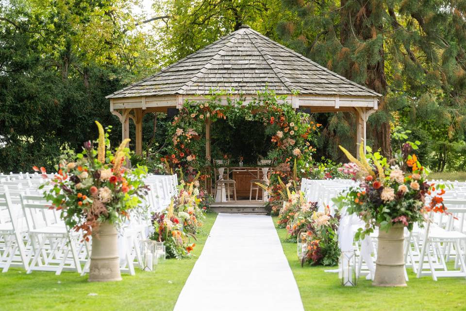 Outdoor Weddings