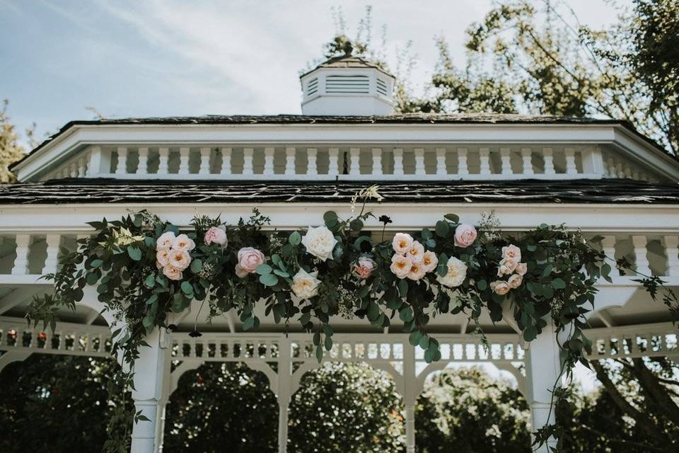 Foam Free Wedding Arch