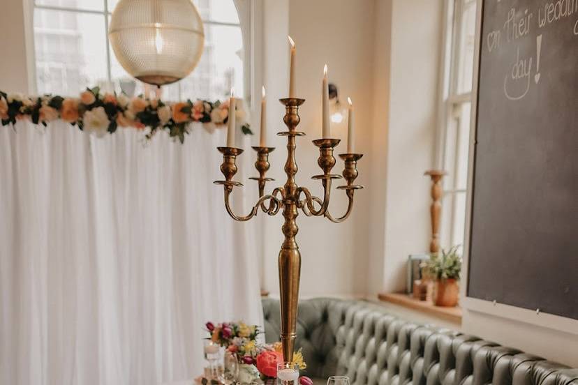 Unique table dressing