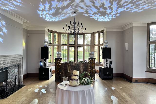 Premium Rustic Coombe Lodge