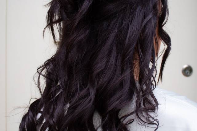 Textured half up Bun
